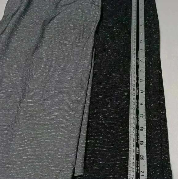 (2) Hurley Phantom Walkshorts  20". Youth size 20(XL) - Picture 7 of 8